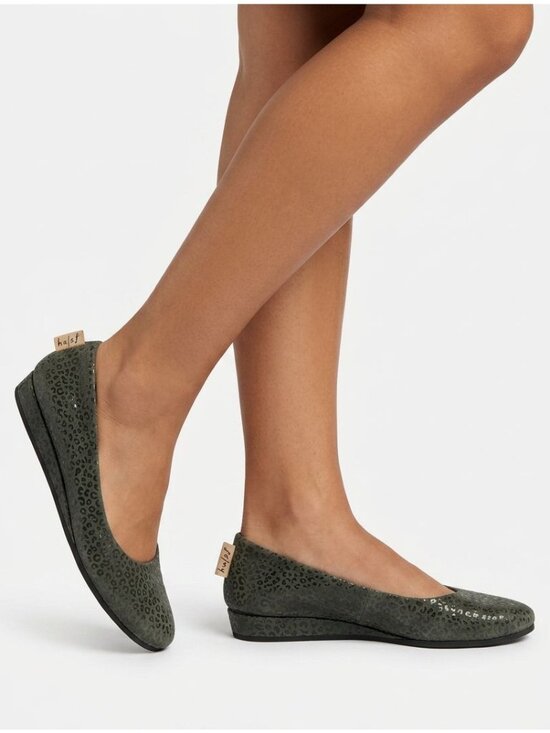 French Sole FS/NY Shoes - French Sole FS/NY Dark Green Leopard Print Zeppa Semi-Wedge Shoe Women's 7.5